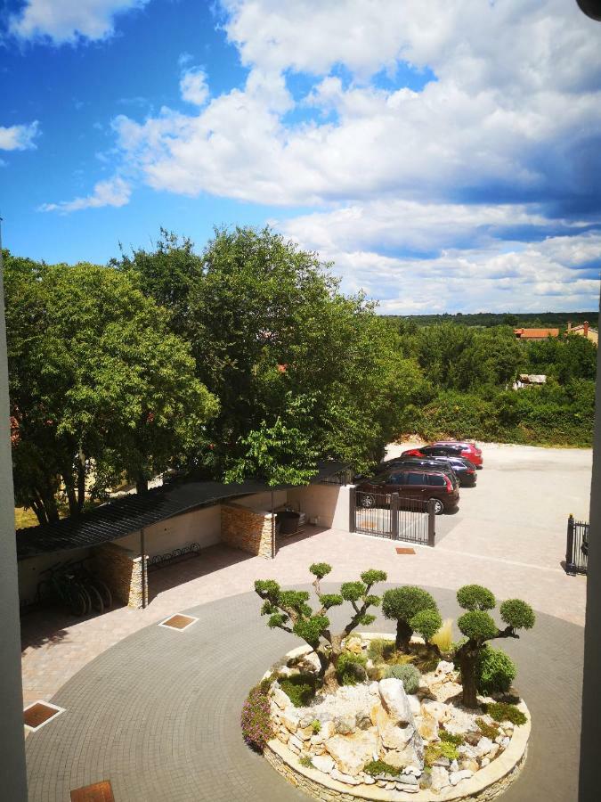Villa Anja 1St Floor Перой Екстериор снимка