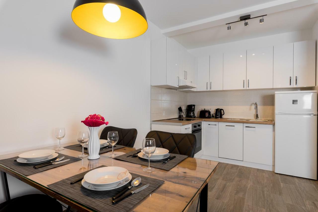 Villa Anja 1St Floor Перой Екстериор снимка
