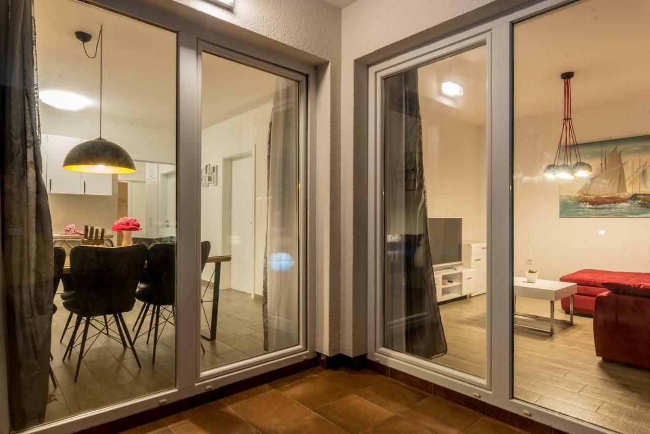 Villa Anja 1St Floor Перой Екстериор снимка