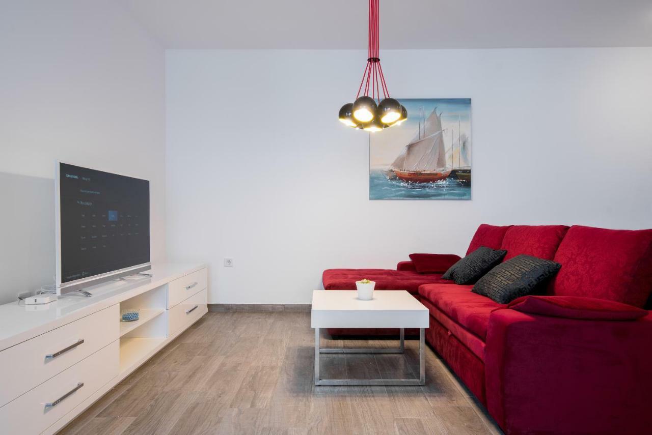 Villa Anja 1St Floor Перой Екстериор снимка